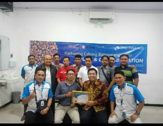 Gelar Gathering Agent, JTO Finance Banyuwangi Berikan Sosialisasi Program Reward MPF 2020