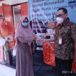 PT. Post Pasuruan Memberikan Hadiah Kepada Pemenang Dalam Serangkaian Program Customer Reward Pos Indonesia
