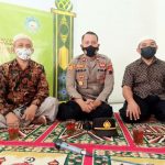 Kapolsek Pati Beserta Jajaran Laksanakan Kegiatan Bhakti Sosial Bhayangkari Cabang Peduli Di Ponpes Al – Hikam