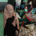 Pemdes Desa Kalianget Barat Melaksanakan Kegiatan Percepatan Vaksinasi Pada Masyarakat