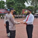 Bantu Biaya Sekolah Para Murid TK, Anggota Polsek Donomulyo Dapat Penghargaan Dari Kapolres Malang