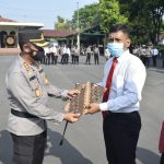 Puluhan Anggota Berprestasi, Menghantarkan Raih Penghargaan Dari Kapolres Pasuruan Kota
