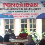 Desa Karanggayam Kecamatan Srengat, Bagikan BLT, DD Tahun Anggaran 2022 Kepada Masyarakat Yang Berhak Menerima