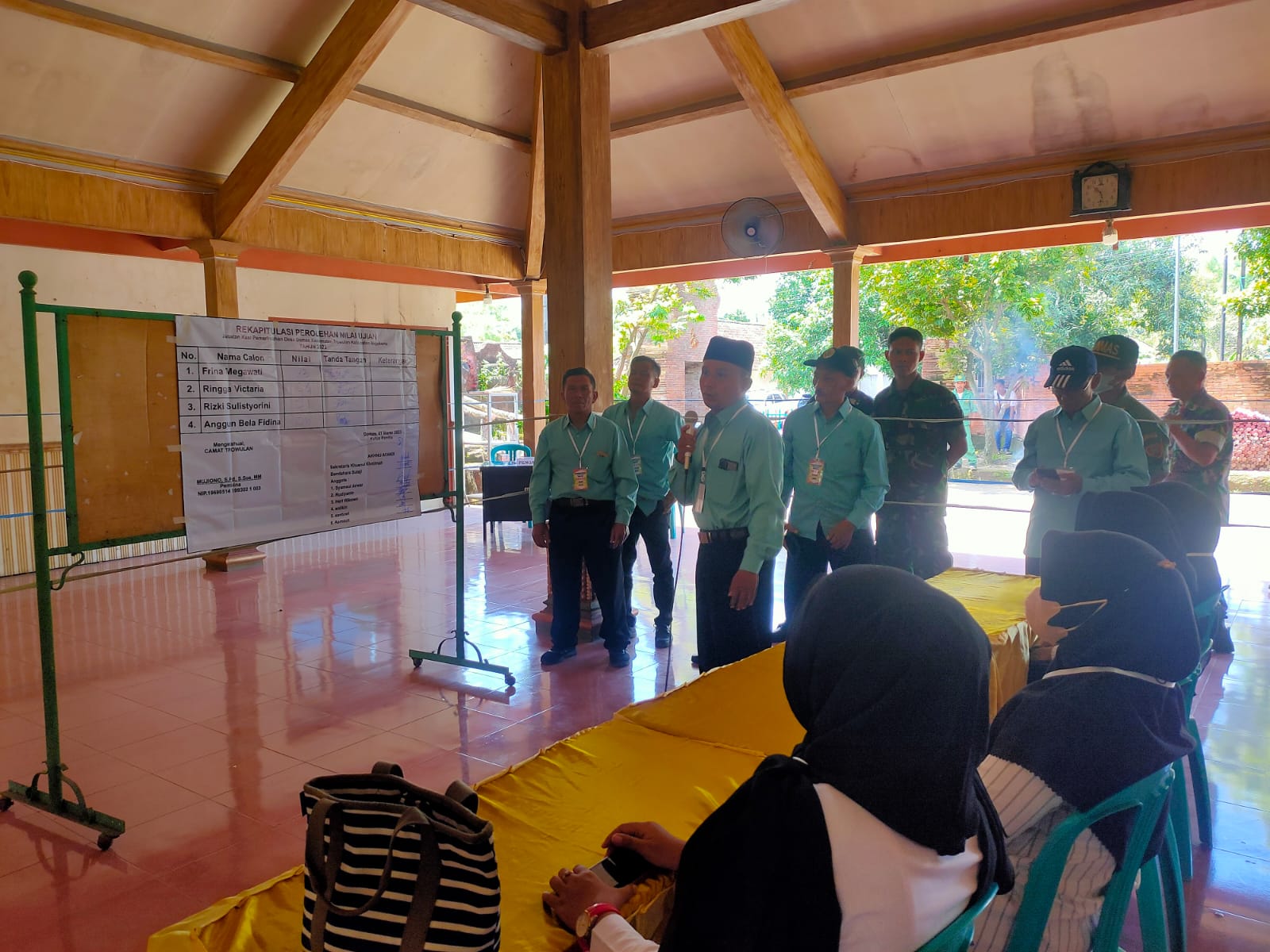 Pemerintah Desa Domas Kecamatan Trowulan Kabupaten Mojokerto Adakan Ujian Tulis Perangkat Desa