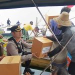 Polres Pasuruan Kota Salurkan Bantuan Kemanusiaan Untuk Nelayan