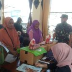 Koramil 0815/06 Kemlagi Dampingi Dinsos Distribusi Bantuan Pangan CPP