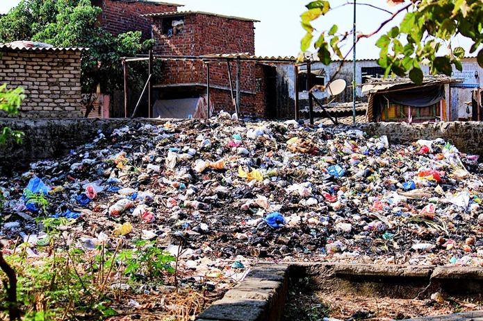 DLH Kota Cimahi Berikan Sangsi Bagi Yang Buang Sampah Sembarangan