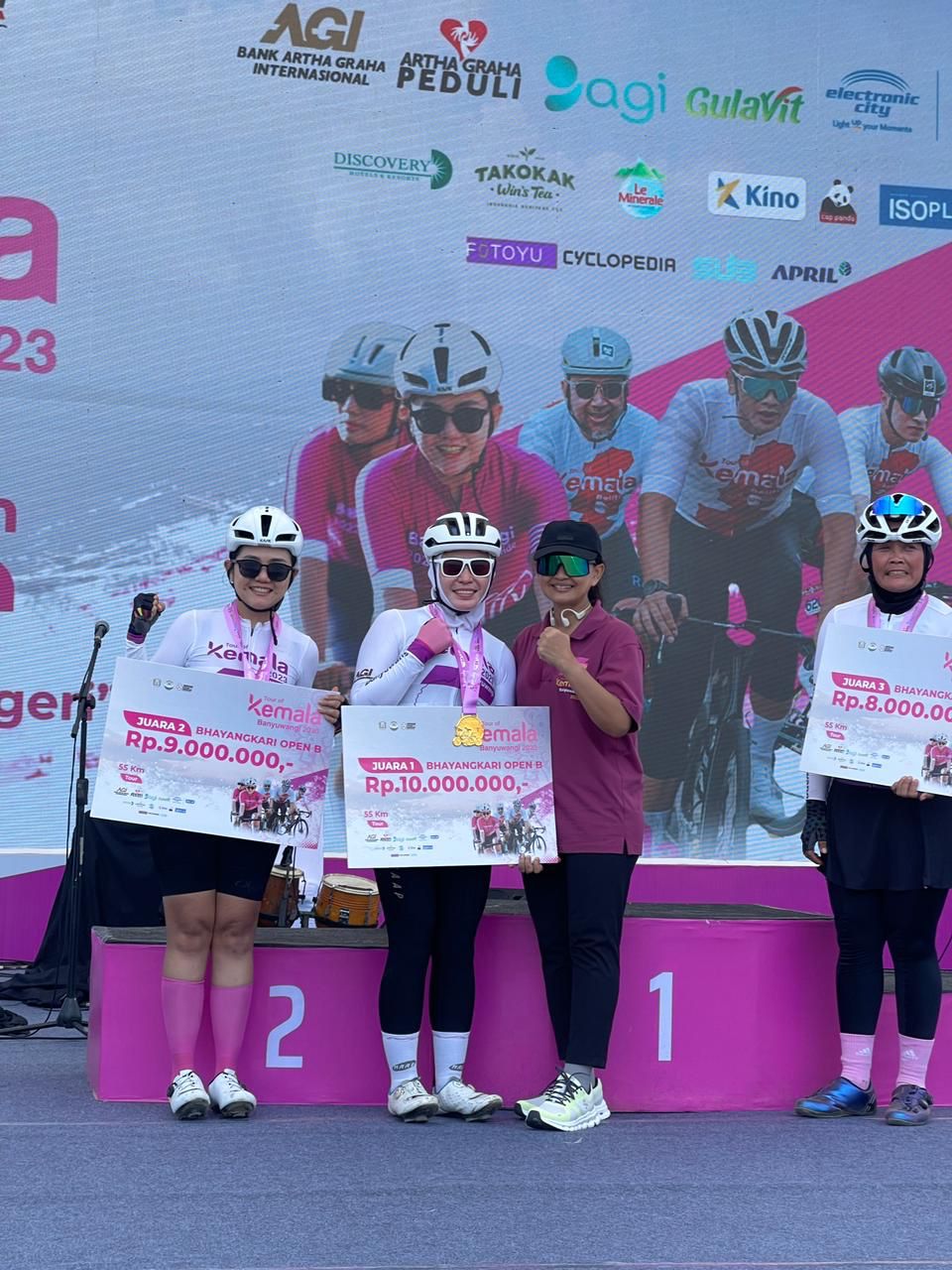 Bhayangkari Paskot Juara 1 Kelas Master B dalam Lomba Balap Sepeda Tour Of Kemala Bhayangkari