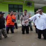 Mas Pj Gercep Tangani Banjir di Kota Mojokerto, Dirikan Dapur Umum, Maksimalkan Rumah Pompa Hingga Benahi Tanggul Yang Rusak