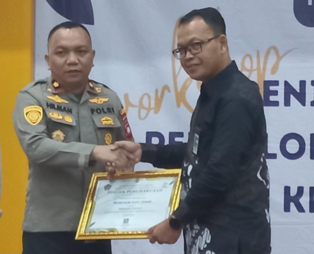 Pengelolaan Keuangan Tepat Waktu, Polres Kubu Raya Raih Penghargaan DJPb Kalbar
