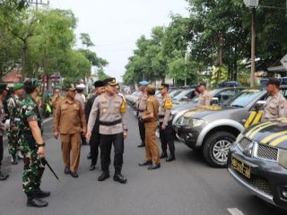 Kapolres Tulungagung Berikan Amanat Dalam Apel Pergeseran Personel Pengamanan TPS Pilkada 2024