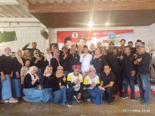 Diacara Latihan Rutin Komunitas Nada Memory ( Konamy) Dapat Kunjungan Calon Wali Kota Pasuruan Dan Calon Wakil Wali Kota Pasuruan.