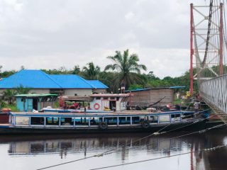 Jembatan Gantung Desa Sungai Enau Menghambat Ekonomi Masyarakat