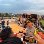 Gerak Cepat Polisi Evakuasi Korban Kecelakaan Bus di Tol Pandaan – Malang