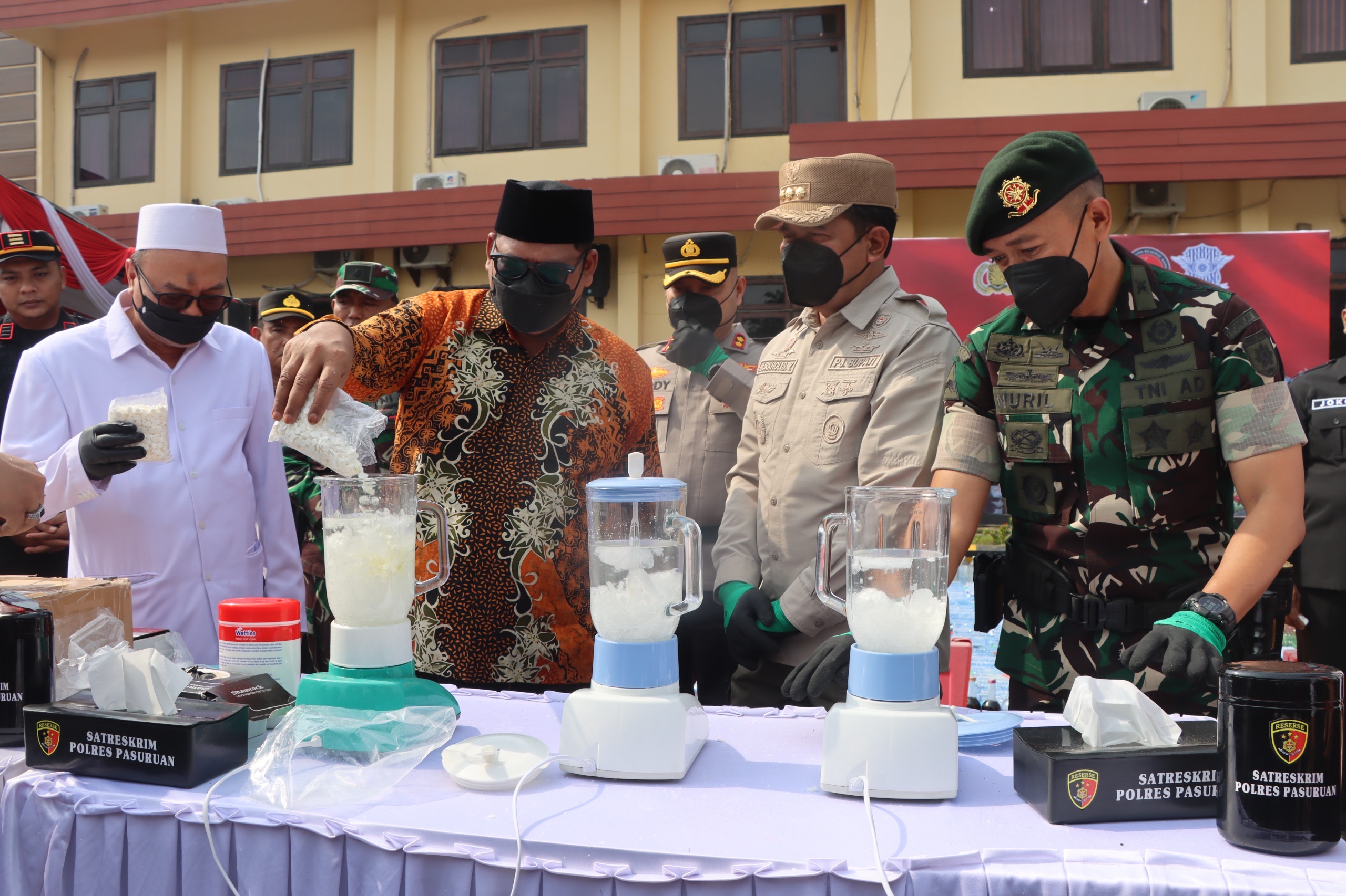 Kapolres Pasuruan Pimpin Apel Gelar Pasukan Operasi Lilin Semeru 2024