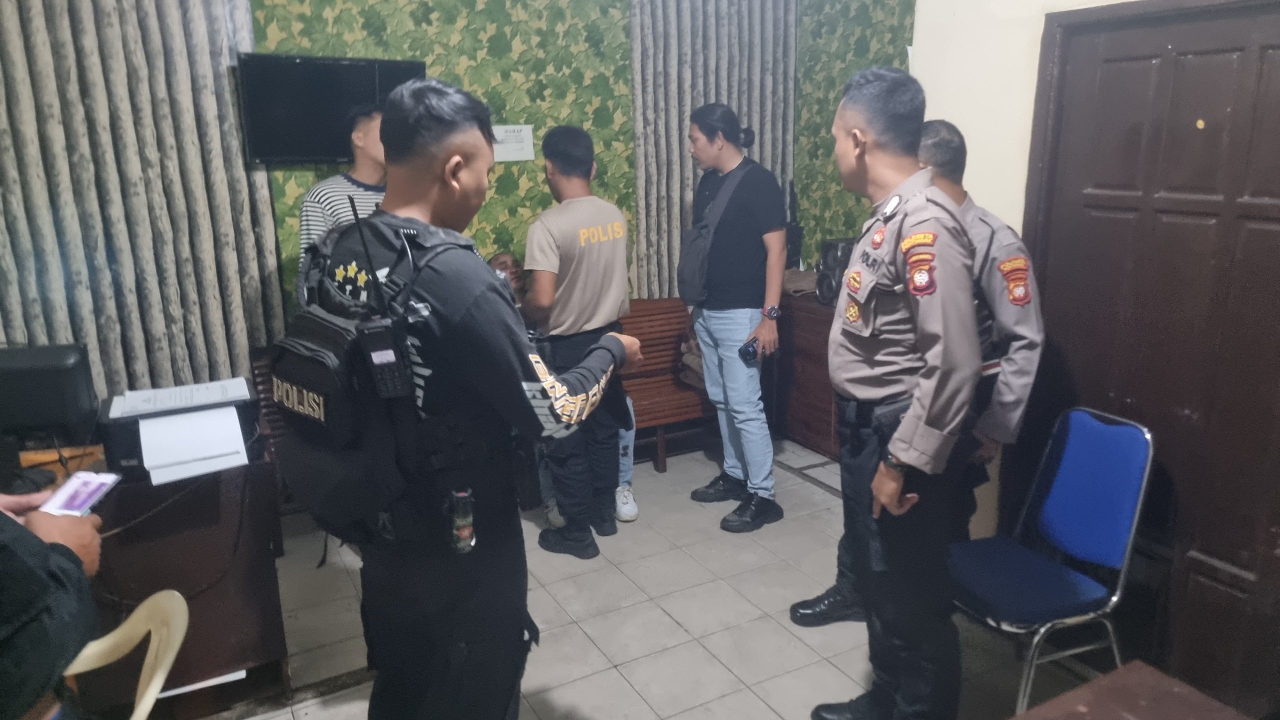 Respon Cepat Aduan Masyarakat, Patroli Enggang Polresta Pontianak Amankan Pria Bersenjata Tajam