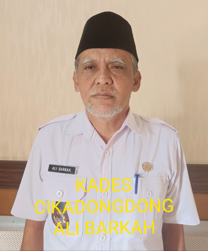 Akibat Intesitas Hujan Tinggi Jembatan Penghubung Desa Cikadongdong dengan Desa Cikunir Ambruk 