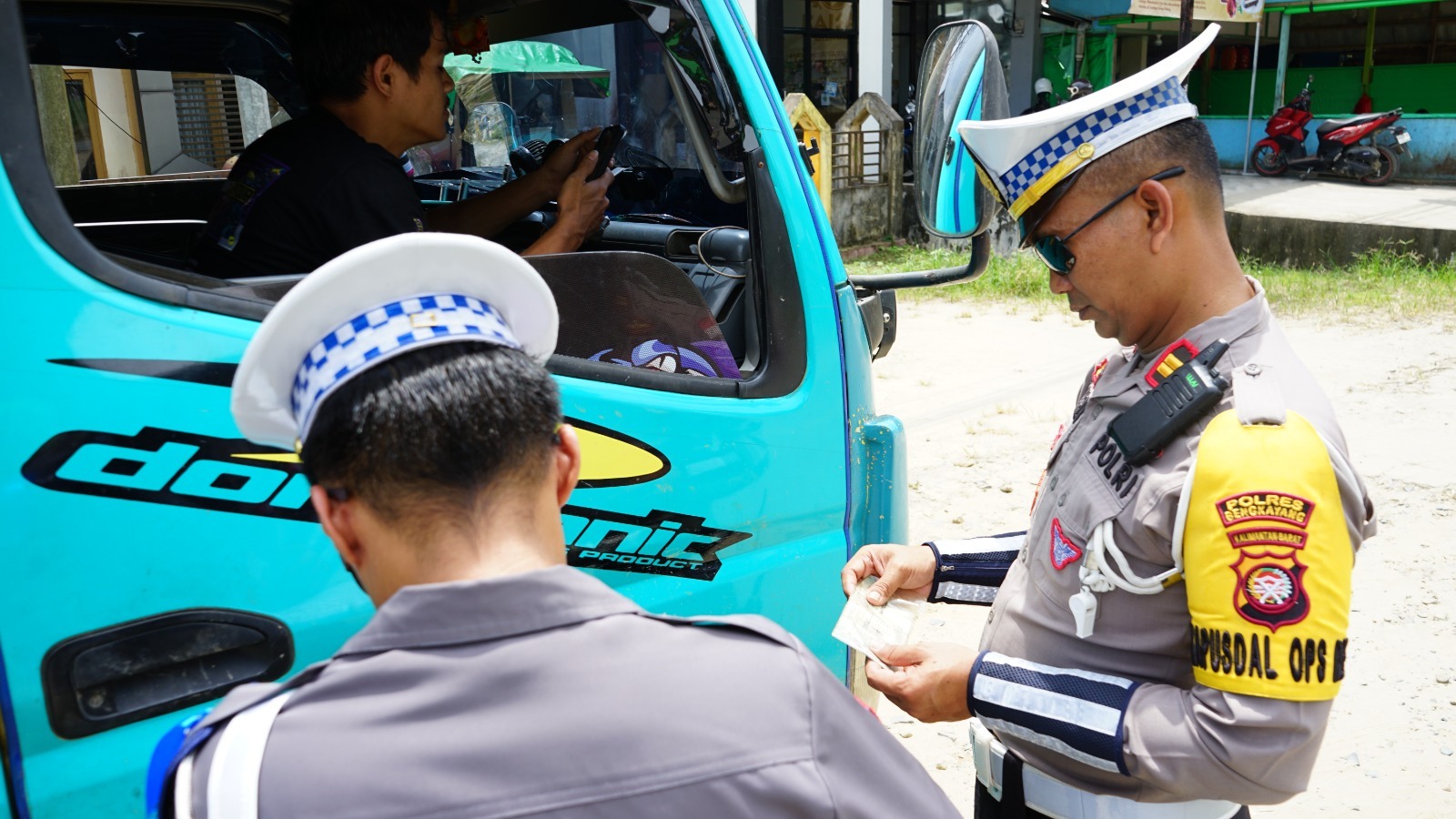 Hari Pertama Operasi Keselamatan Kapuas 2025 di Bengkayang Polisi Jaring 40 Pelanggar