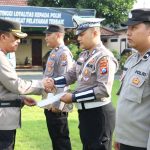 Upacara Hari Kesadaran Nasional, Kapolres Berikan Reward 14 Personel Berprestasi