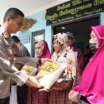 Polri Untuk Masyarakat, Polres Mojokerto Kota Gelar Baksos Dan Bakti Kesehatan Di Bulan Ramadhan