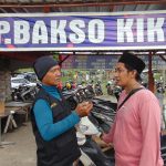 Dalam Sehari Satu Ton Ikan Dilepaskan di Kolam Pancing Boboh Gresik