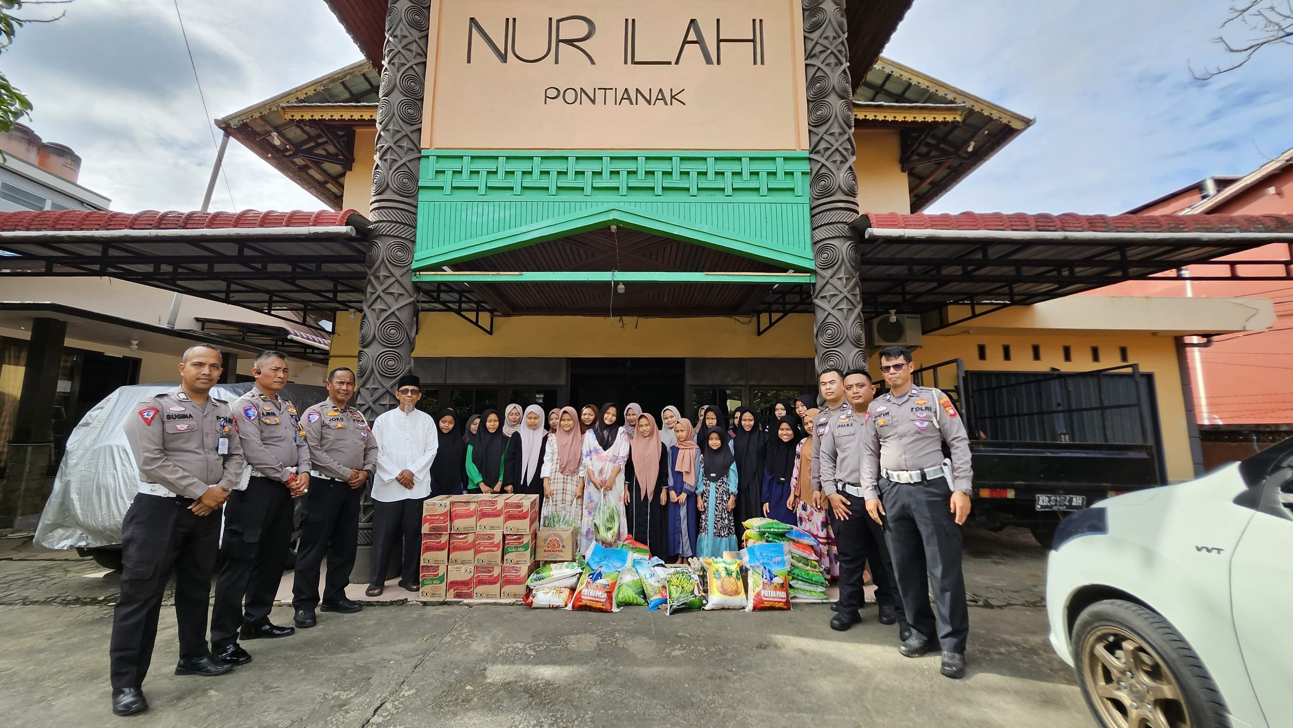 Ramadhan Penuh Berkah Sat Lantas Polresta Pontianak Berbagi dengan Anak Panti Asuhan ,Nur Illahi