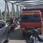 Truk Mogok di Jembatan Kapuas 2, Lalu Lintas Lumpuh Dua Jam