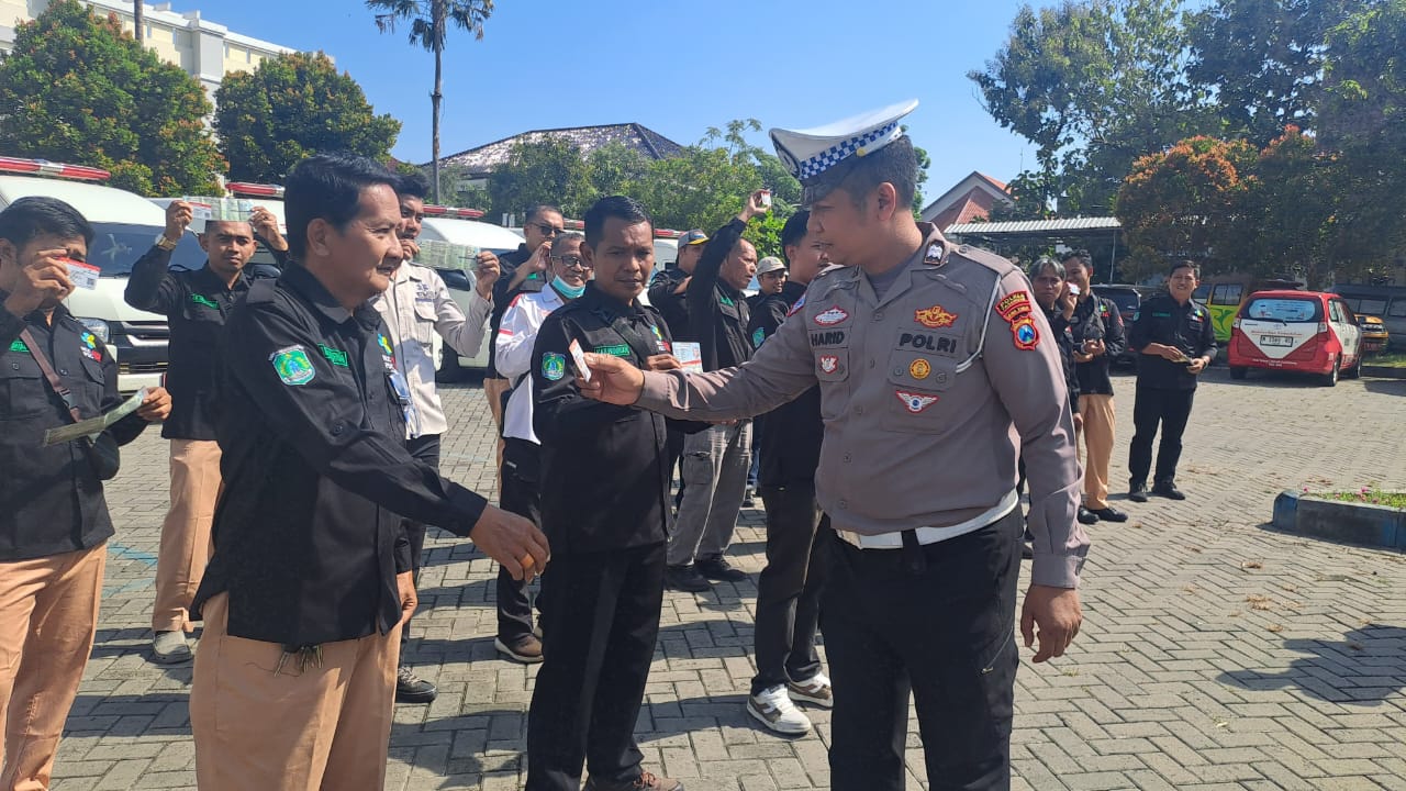 Seluruh Sopir Ambulance Kabupaten Pasuruan Dikumpulkan Polisi Ada Apa ?