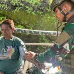 Satgas Yonif 500/Sikatan Peduli Kesehatan Warga Kampung Puyagiya, Intan Jaya