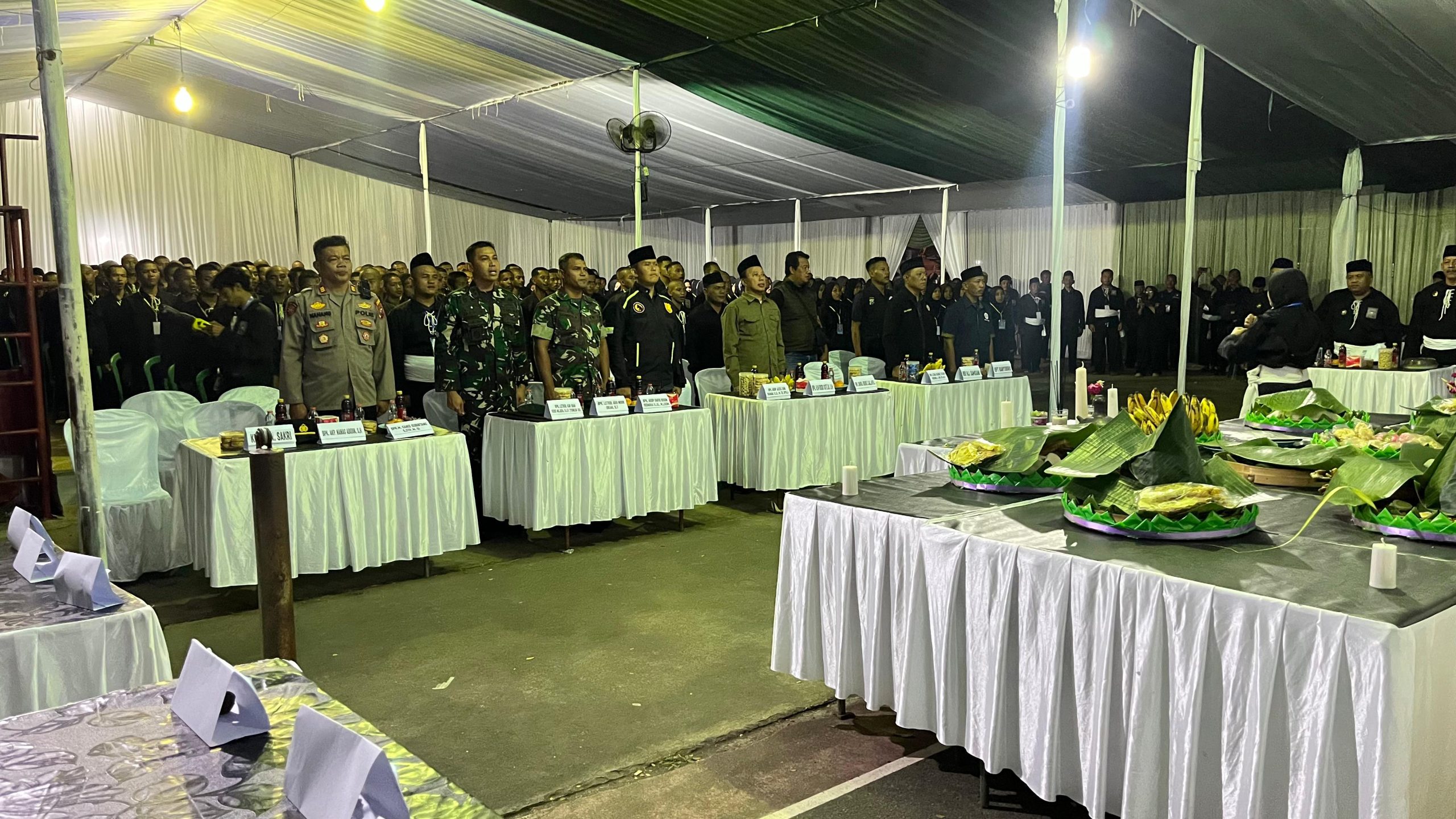 Polisi Pertebal Pengamanan Pengesahan 354 Warga Baru PSHT Cab.Pasuruan Berjalan Aman dan Kondusif