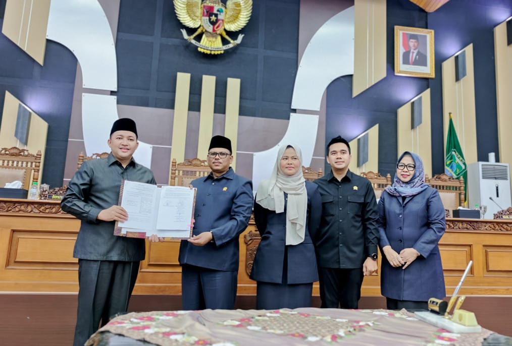 Pemerintah Kabupaten dan DPRD Kabupaten Pasuruan Sahkan Tiga Raperda Satu Mengatur Perampingan