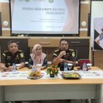 Kejati Kalbar Laksanakan Program BINMATKUM Penerangan Hukum di Dinas Pendidikan dan Kebudayaan Kota Singkawang