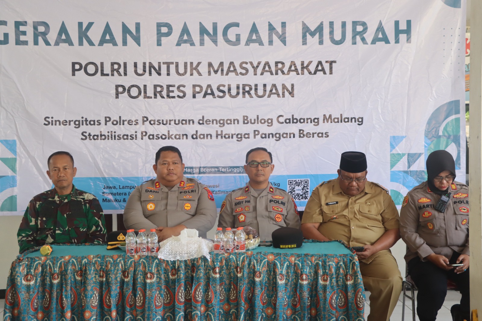 Polres Pasuruan Komitmen Gelar Gerakan Pangan Murah, Siapkan 2 Ton Beras untuk Warga Sukorejo dan Tosari