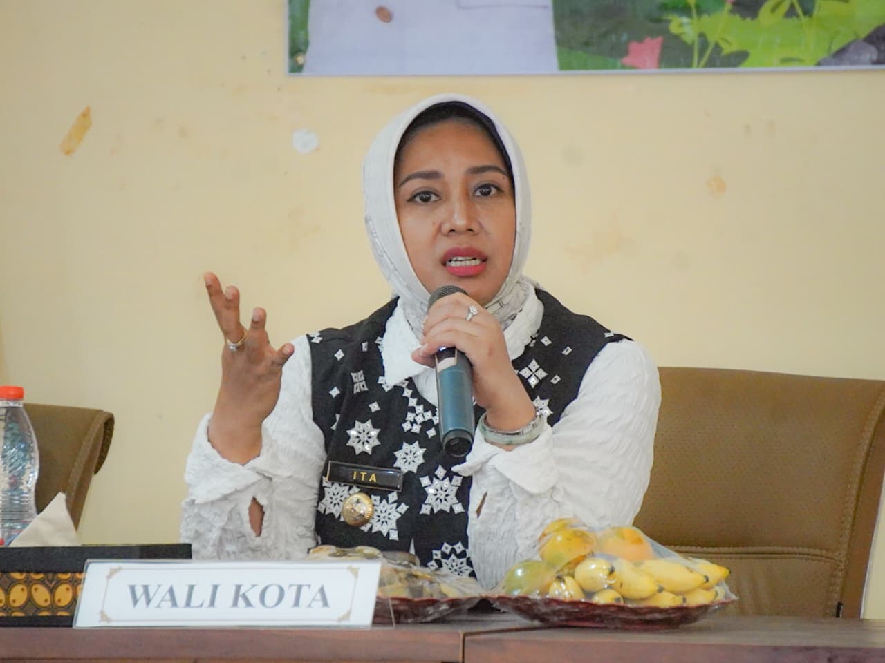 Pertahankan Zero Stunting di Kelurahan Meri, Pemkot Mojokerto Salurkan PMT bagi Balita Wasting dan Ibu Hamil