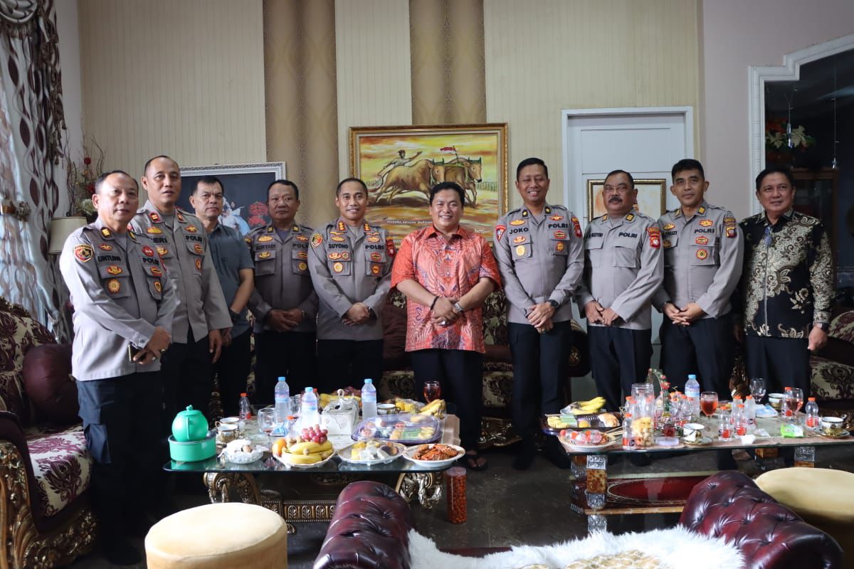 Kapolresta Pontianak Silaturahmi ke Ketua IKBM Kalbar, Bahas Kolaborasi Jaga Kamtibmas