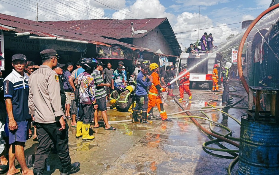 11 Ruko di Pasar Senggol Kuala Dua Ludes Terbakar, Diduga Karena Konsleting Listrik