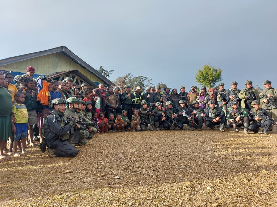 Satgas Yonif 500/Sikatan Gelar Pelayanan Kesehatan Gratis di Kp. Silatuga, Sugapa