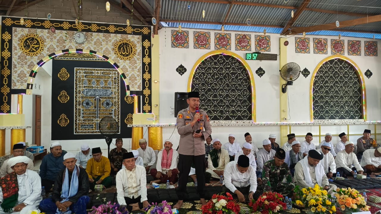 Kapolres Ketapang Hadiri Tabligh Akbar Peringatan Maulid Nabi Muhammad SAW 1447 H di Ponpes Hidayaturrahman