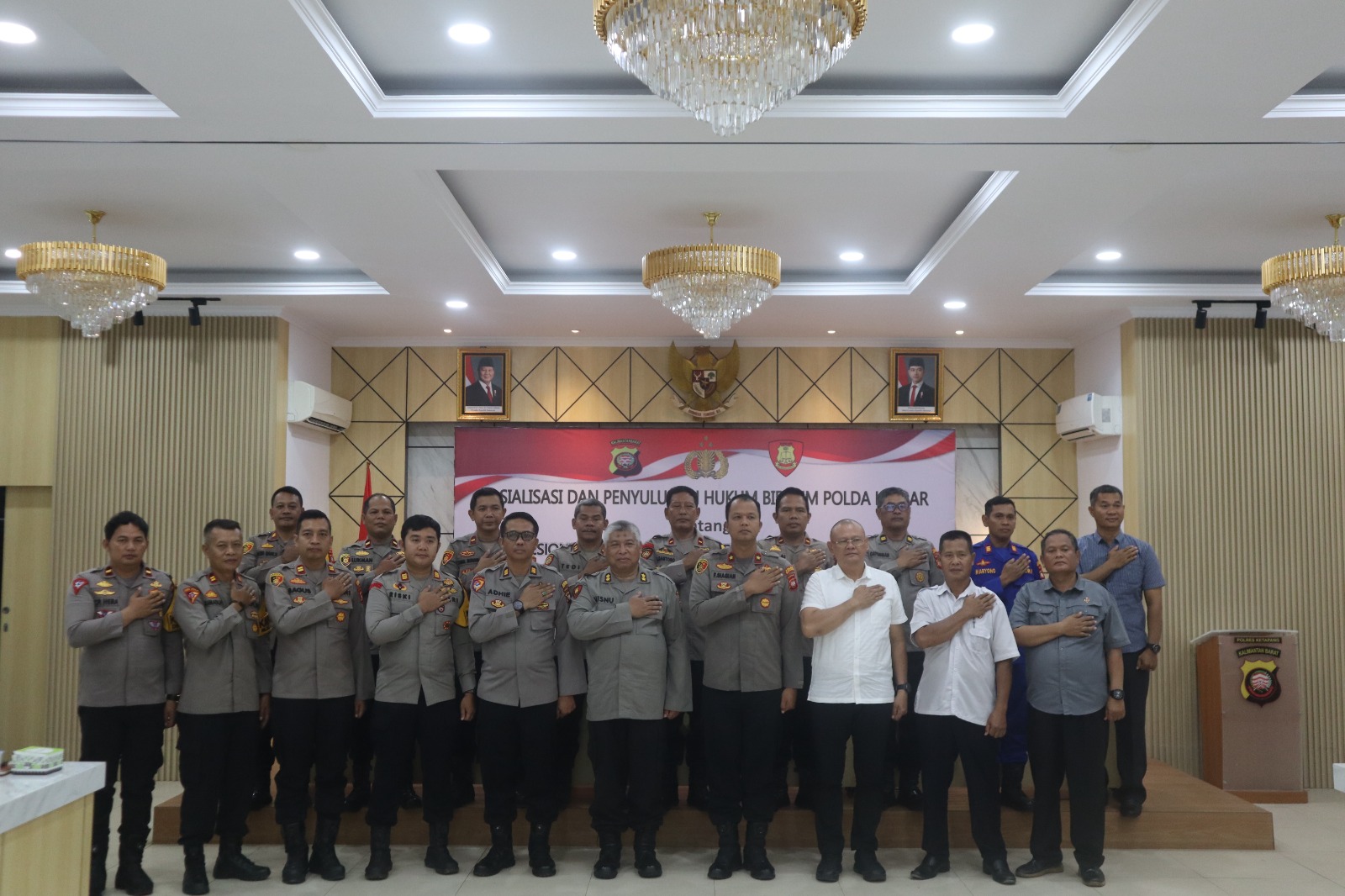 Tingkatkan Profesional Penyidik, Bidkum Polda Kalbar Gelar Sosialisasi Dan Penyuluhan Hukum Di Polres Ketapang