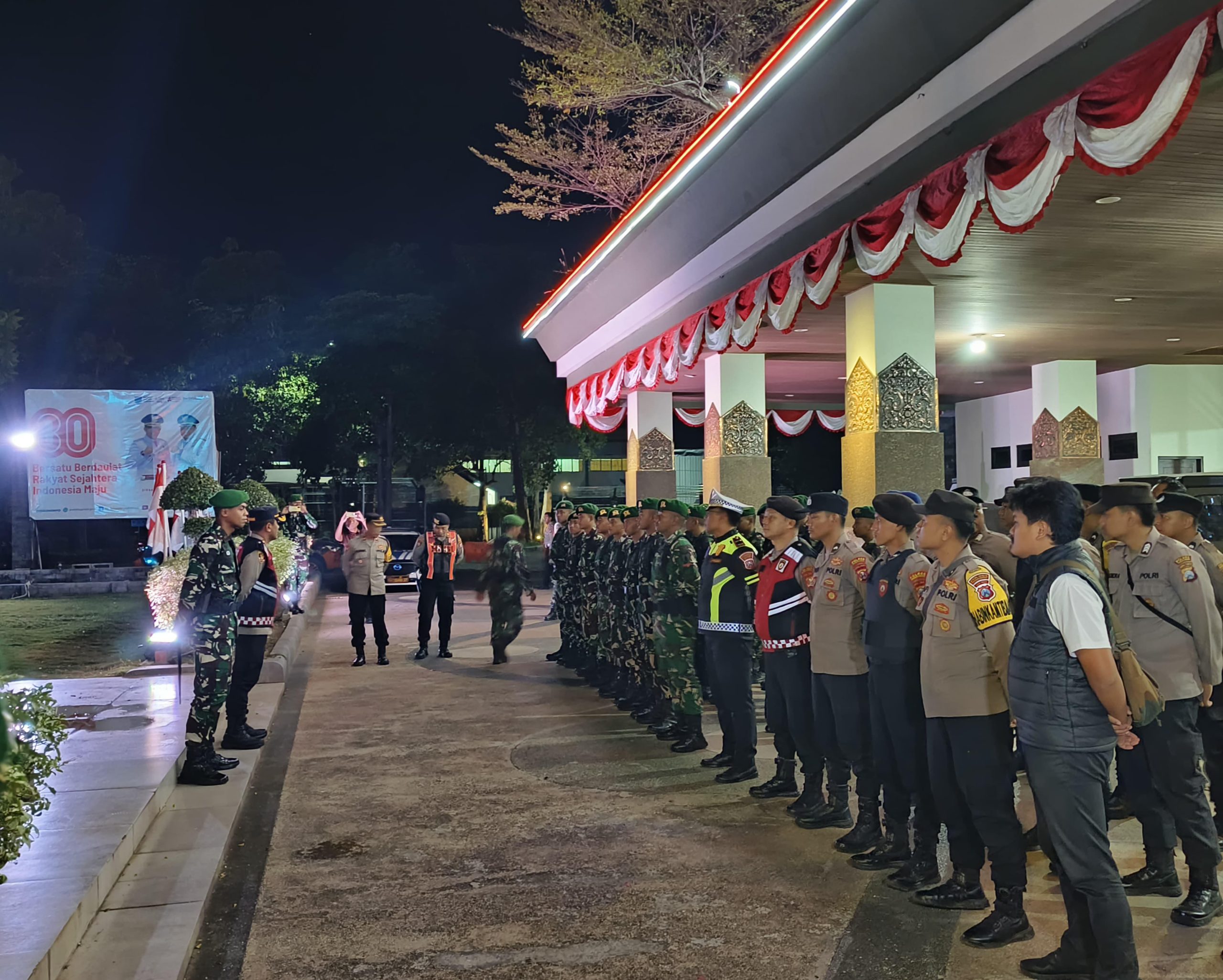 Pastikan Situasi Aman dan Kondusif, Polres Probolinggo Gelar Patroli Skala Besar