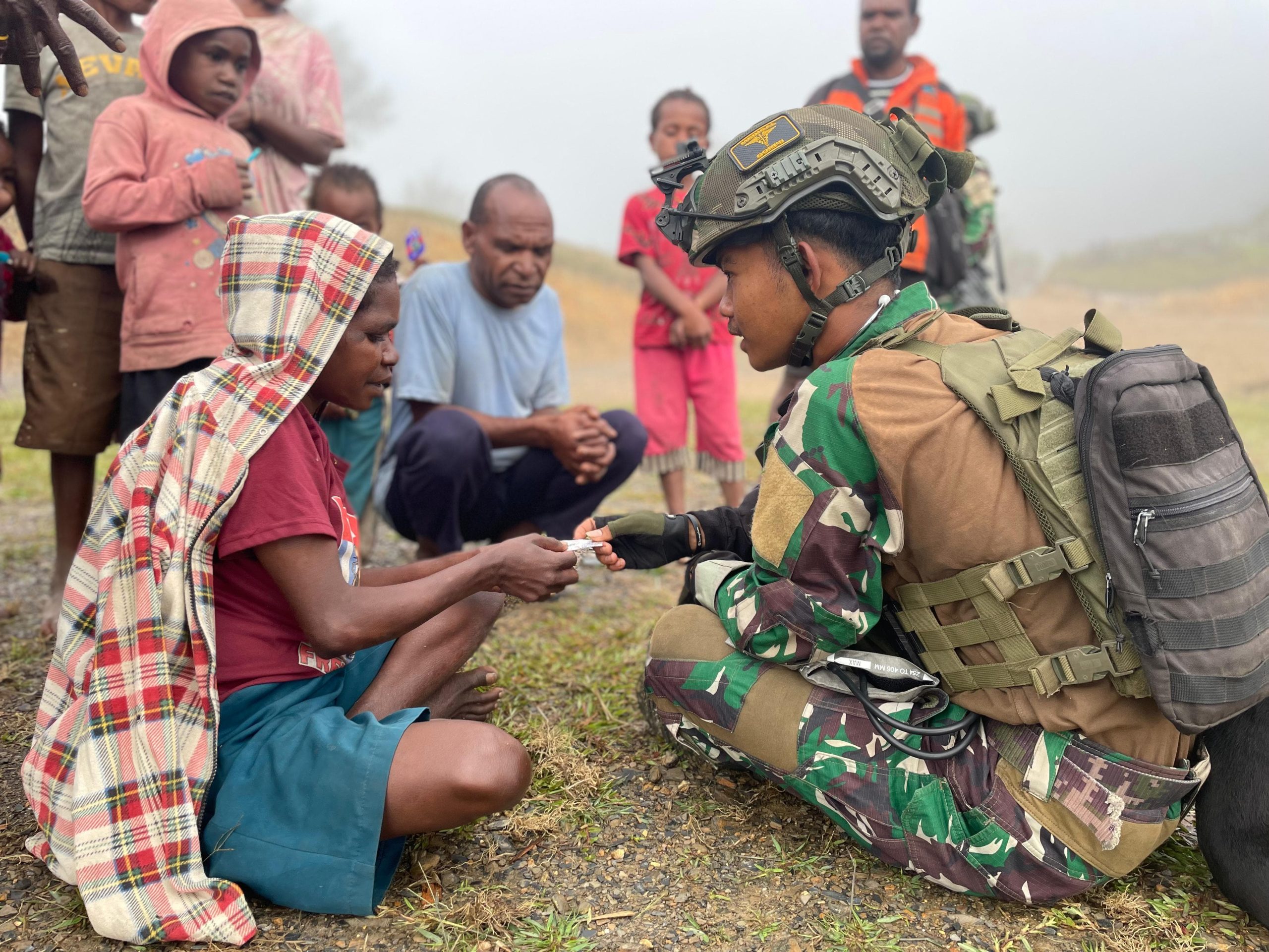 Satgas Yonif 500/Sikatan Gelar Yankes Gratis, Wujud Kepedulian untuk Masyarakat Pedalaman Papua