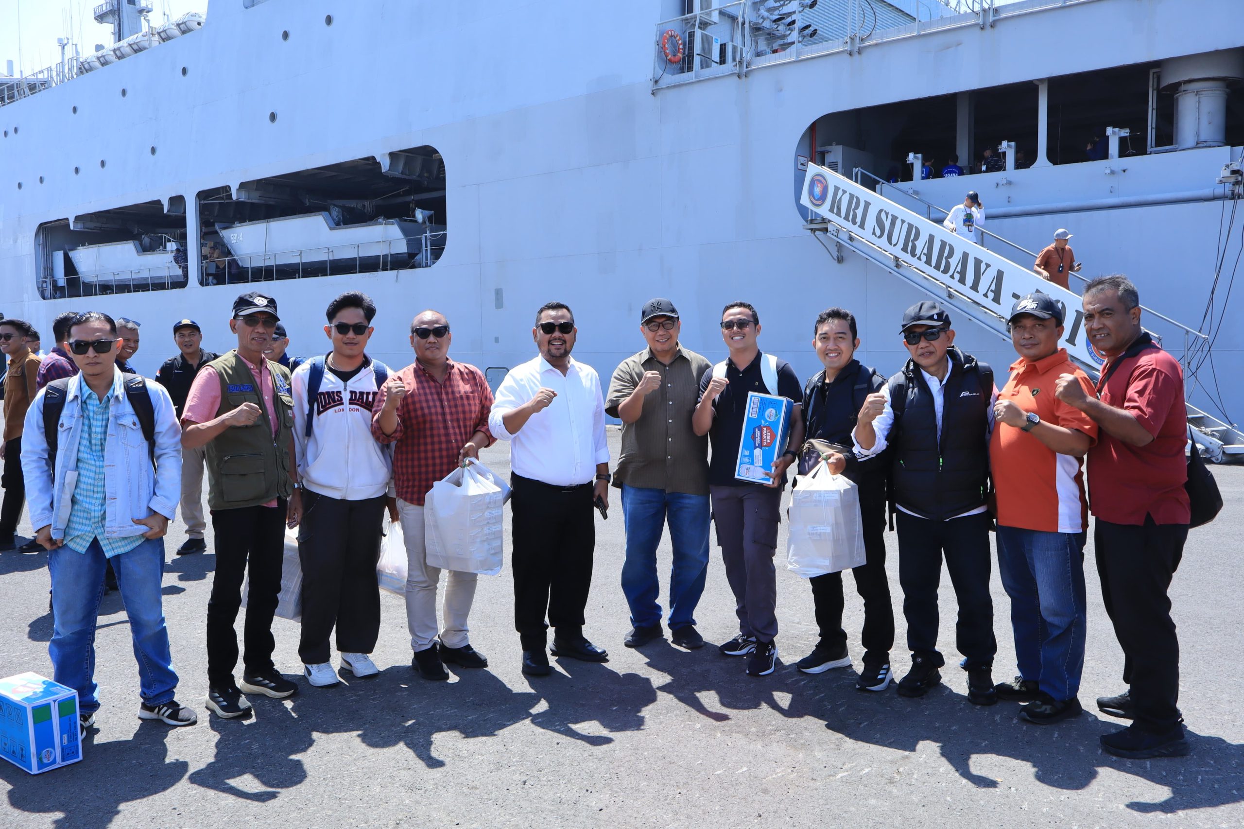 Bupati Gresik apresiasi aksi cepat Pemprov Jatim, KRI Surabaya 591 angkut bantuan logistik untuk Pulau Bawean