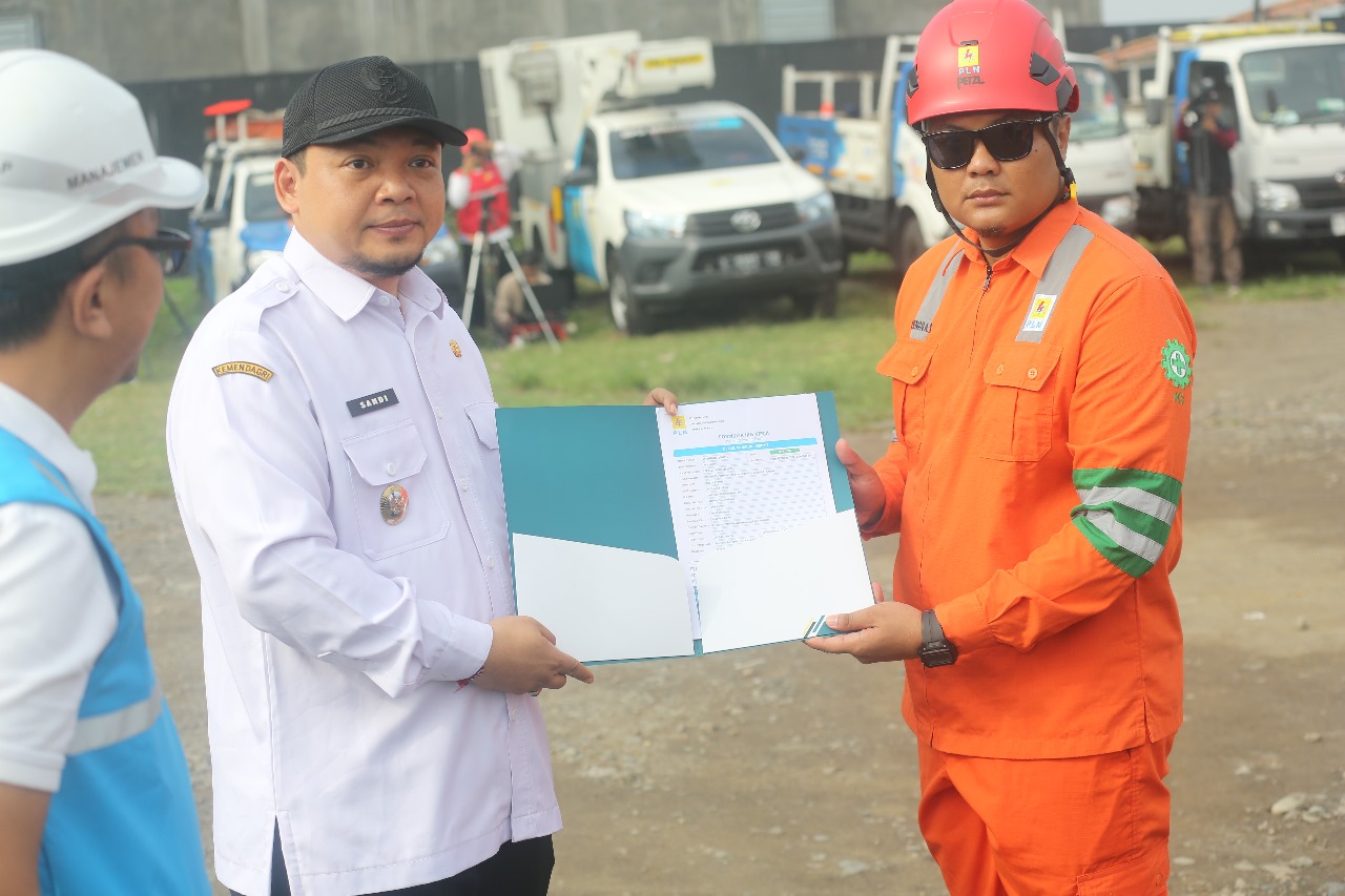 Apel Pembukaan Maraton, Wawali Ingatkan untuk Manfaatkan Listrik dengan Bijak