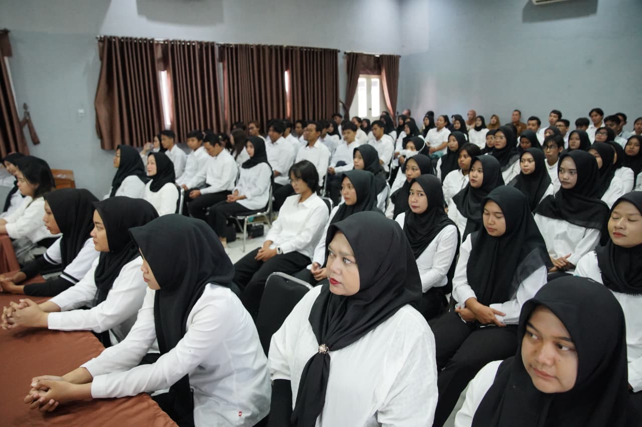 Buka Pelatihan Berbasis Kompetensi Tahap IV, Wali Kota Mojokerto Tegaskan Komitmen Tingkatkan Daya Saing Tenaga Kerja Lokal.