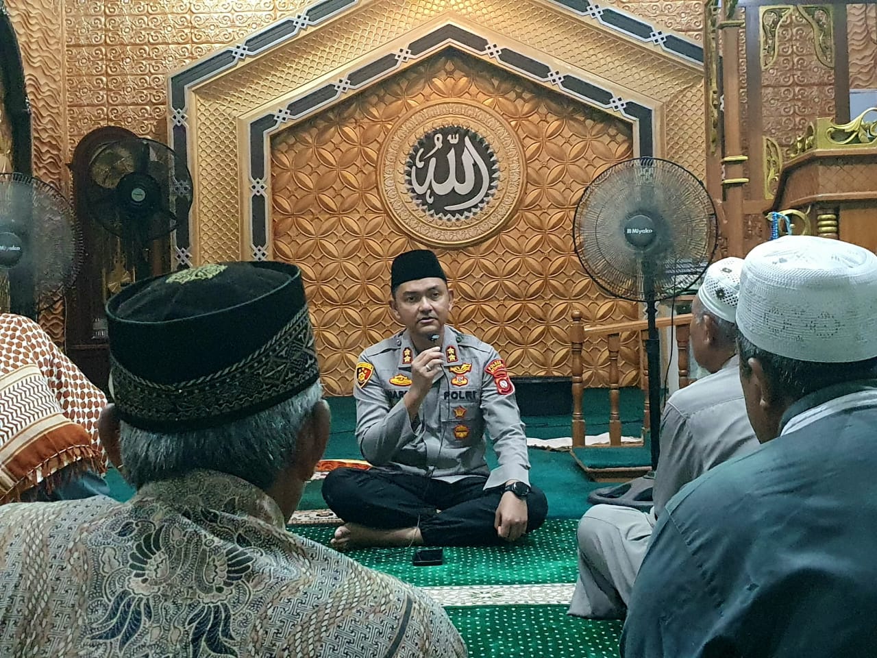 Kapolres Ketapang Laksanakan Kegiatan Subuh Keliling di Masjid Al-Falah Delta Pawan