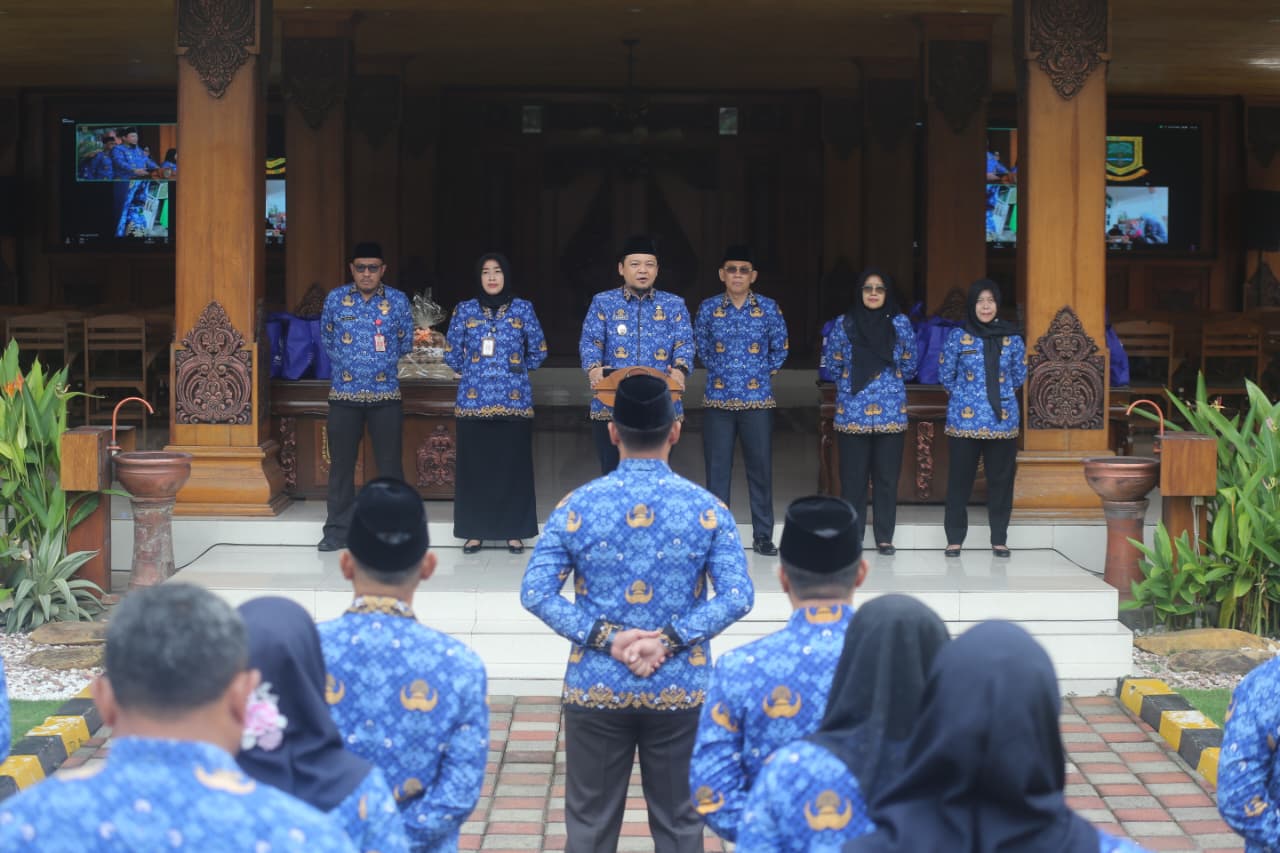 HUT Korpri ke-54, Pemkot Mojokerto Salurkan Bantuan bagi Balita Stunting dan Lansia Sebatang Kara