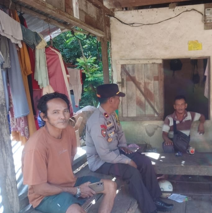 Kapolsek Simpang Dua Bersama Anggota Laksanakan Patroli Sambang Dialogis ke Masyarakat Sekitar