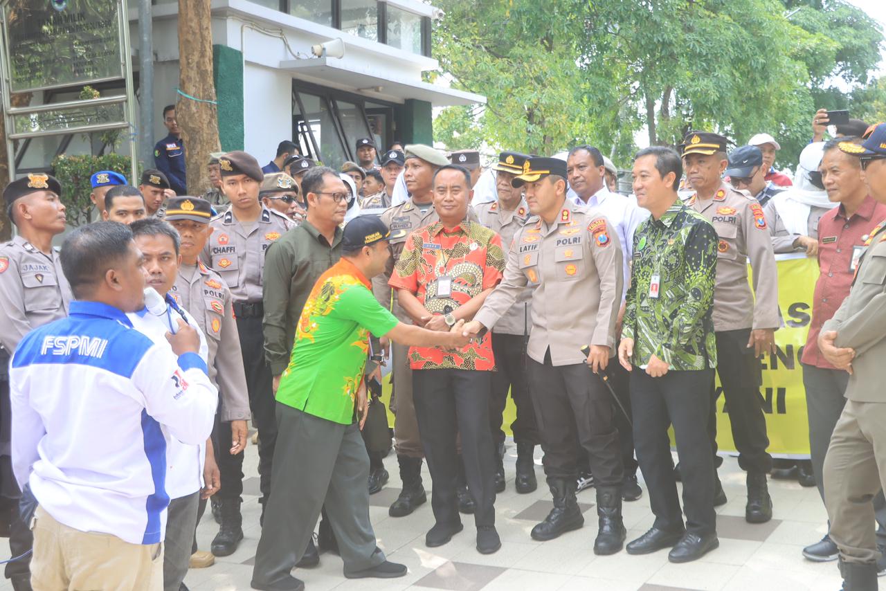 Polres Probolinggo Pastikan Aksi Damai KC FSPMI Berjalan Aman dan Kondusif