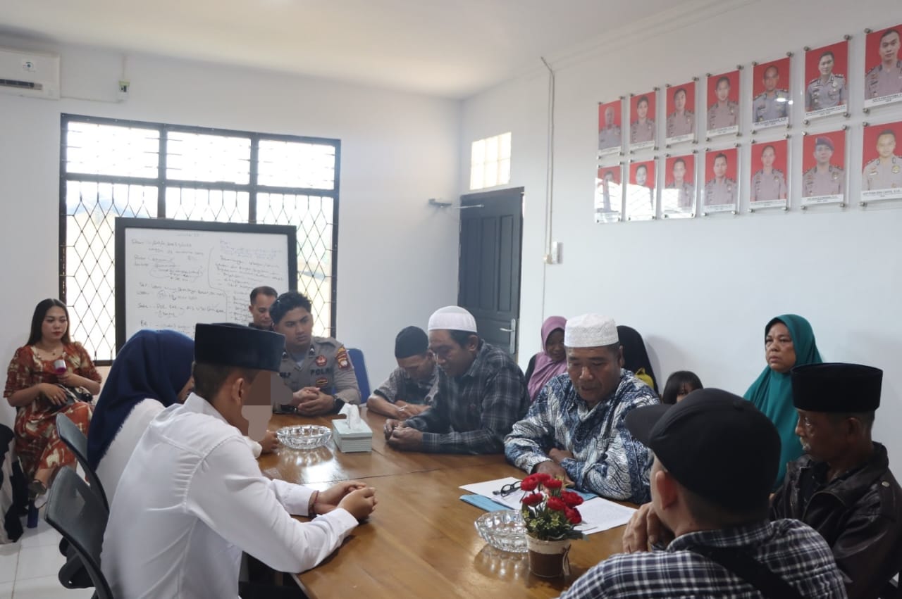 Polres Ketapang Kawal Pernikahan Tahanan di Ruang Satreskrim