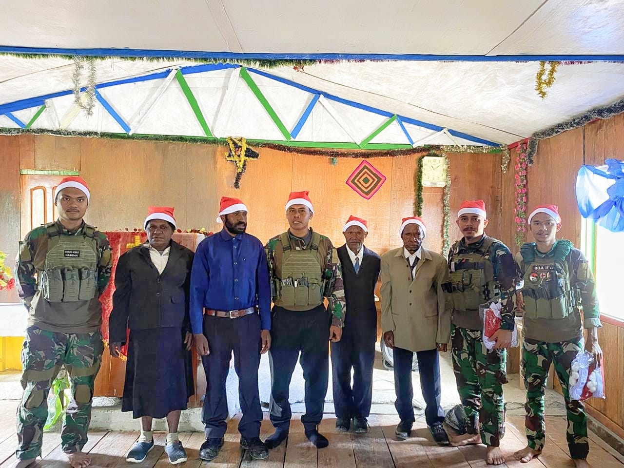 Satgas Yonif 500/Sikatan Gelar Ibadah Bersama Jemaat GKII Betel Silatuga, Perkuat Persaudaraan dan Damai di Tanah Papua